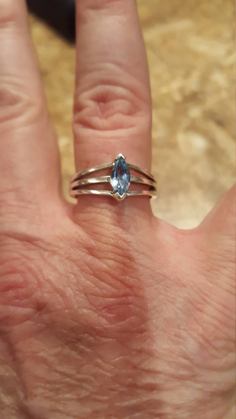 Vintage Sterling Silber Blautopas Ring, Gr. 775 von DianaReevesJewelry