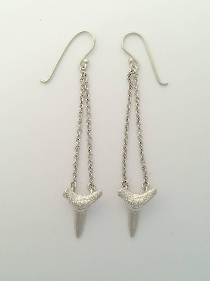 Hai-Zähne-Ohrringe Hai-Zähne-Ohrringe von DiannaBDesigns