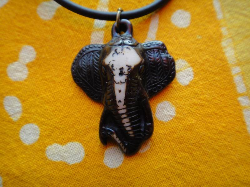 Geschnitzte Ganesh Elefant Anhänger Halskette Auf Verkauf Clearance von DiasporaDesigns