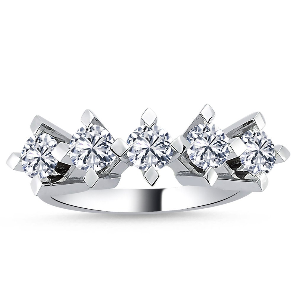 1, 29 Ct Fünfstein-Diamantring Multi-Diamantring Fünfstein-Verlobungsring 14K Weißgold-Ehering 1, 29 Ct Fünfstein-Diamantring Multi-Diamantring Fünfstein-Verlobungsring 14K Weißgold-Ehering von DiazJewelryCo