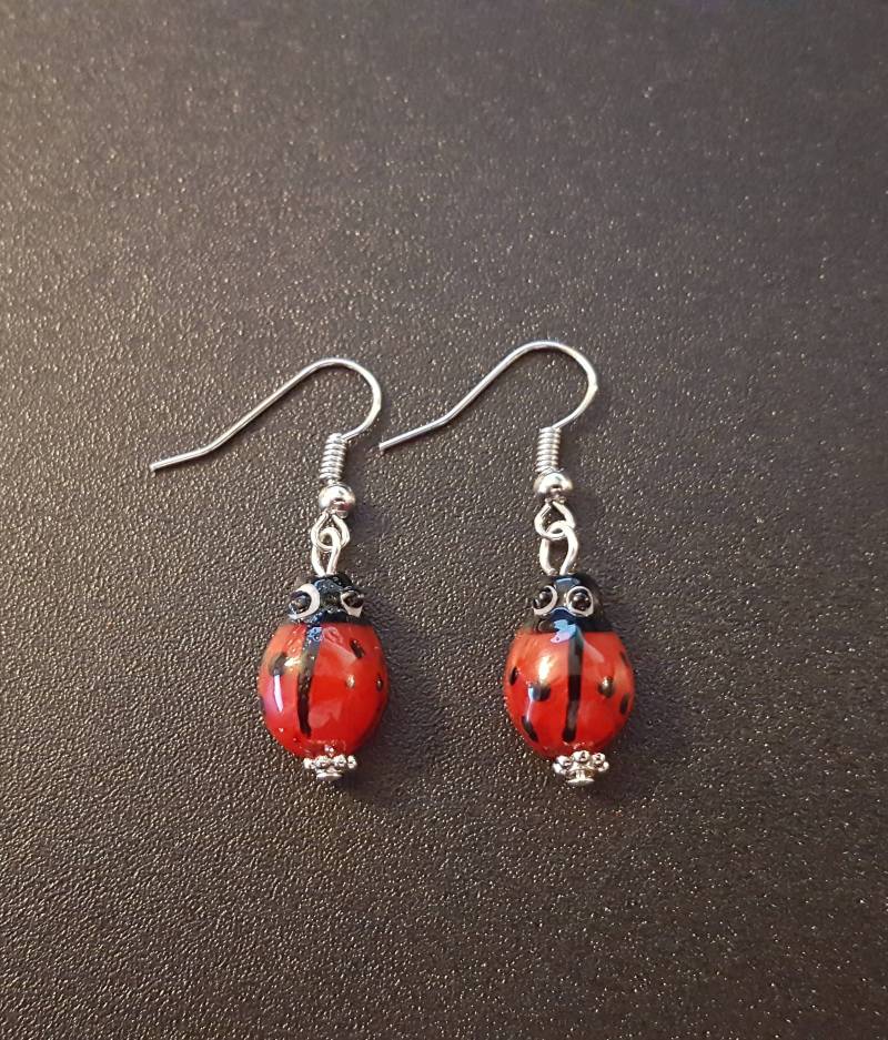 Marienkäfer Rot & Silber Perlen Ohrringe Marienkäfer Rot & Silber Perlen Ohrringe von Dibana1516