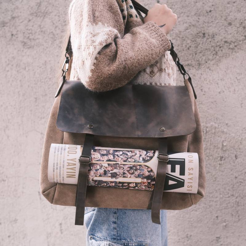 Wildleder Umhängetasche, Braune Handgemachte Schultertasche, Macbook Ledertasche, Reisetasche, Business Computer Tasche von Diceroscraft