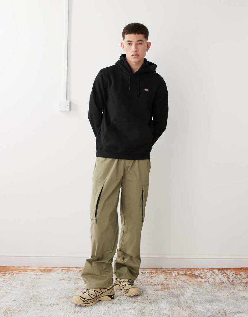 Dickies - Oakport - Kapuzenpullover in Schwarz mit kleinem Logo von Dickies