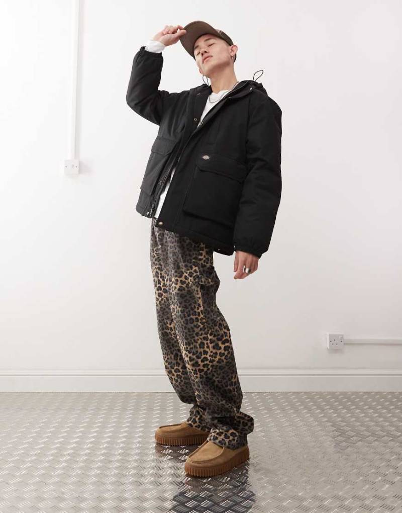 Dickies - Plains - Mantel in Schwarz mit gestepptem Futter von Dickies