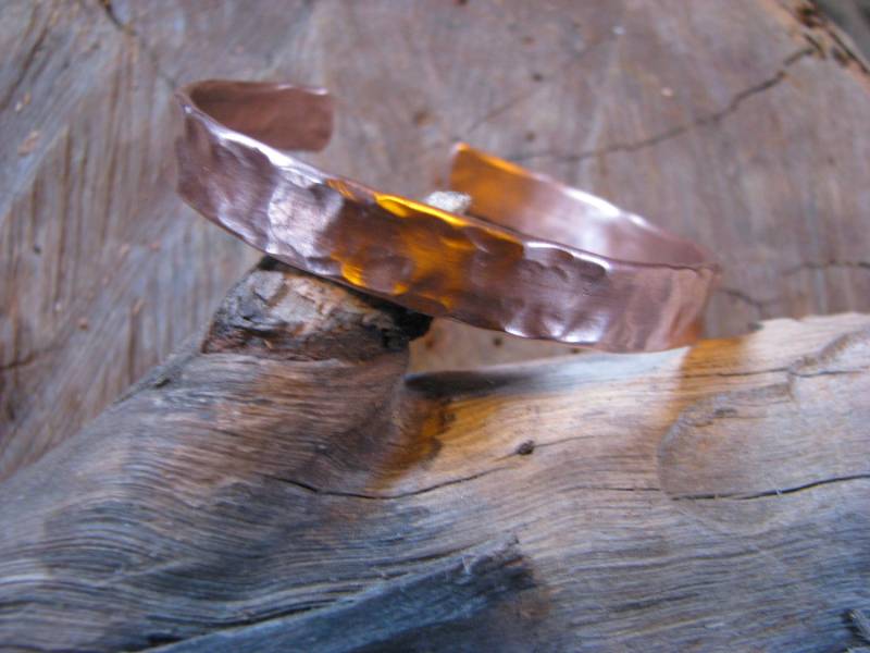 Kupfer Gehämmert Armreif, Einfache Armband. Recycelter Kupferarmreif Kupfer Gehämmert Armreif, Einfache Armband. Recycelter Kupferarmreif von Didikais