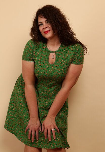 Die rote Zora Keyhole Kleid Cherry Pop von Die rote Zora