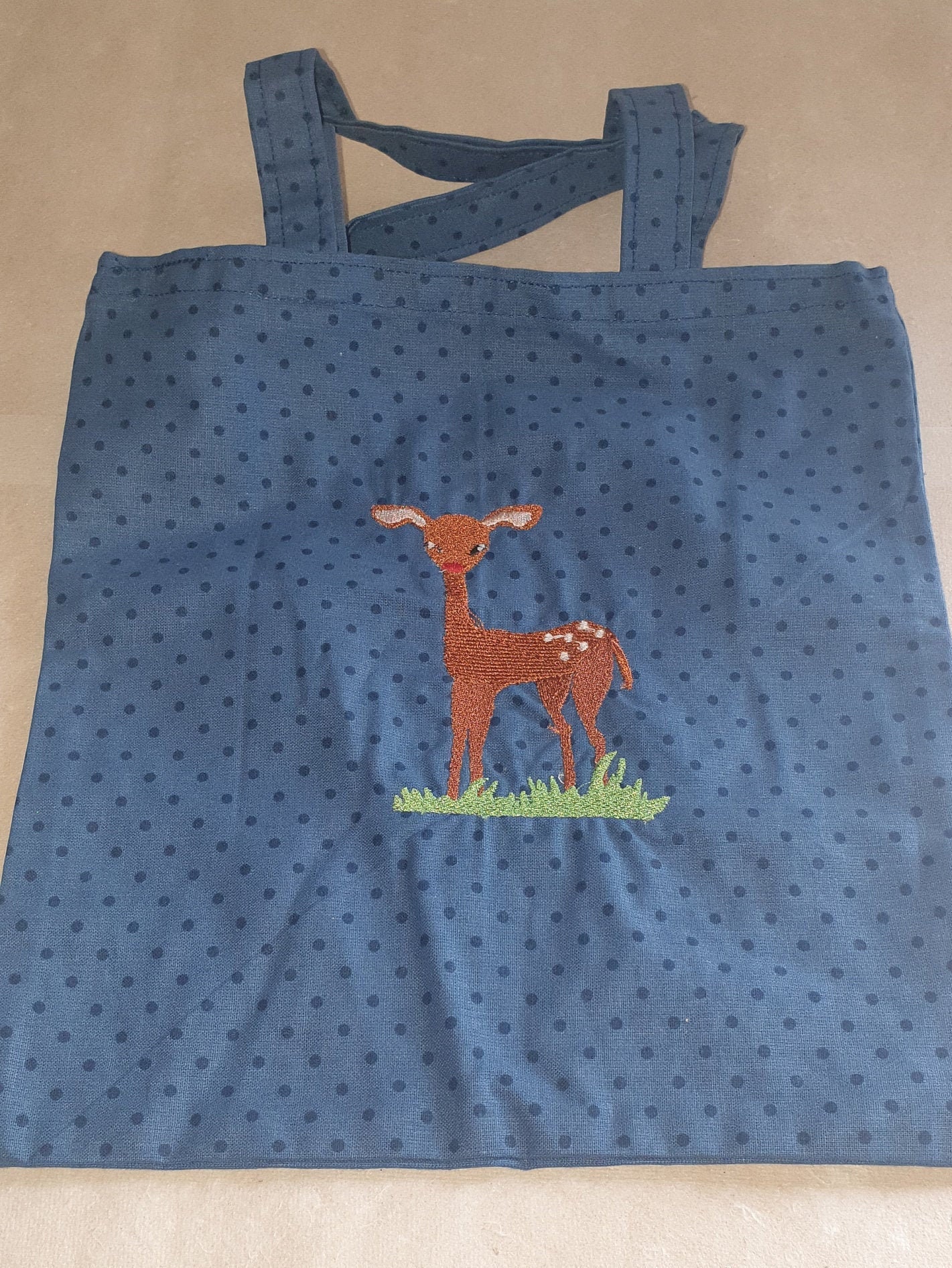 Süßer Kleiner Stoffbeutel Mit Gestickten Rehkitz von Die3wildenZebras