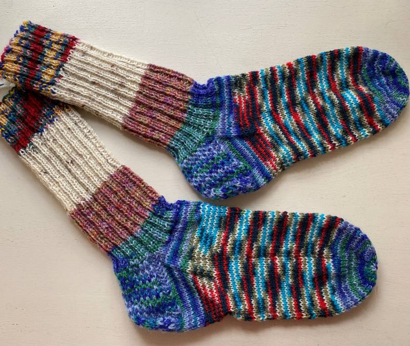 Socken Gr 38 Wollsocken Handgestrickt Feines Garn Ganzjahres Strümpfe Hausstrümpfe Wollstrümpfe von DieAltePosthalterei