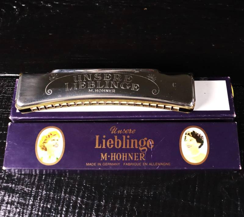M. Hohner Mundharmonika 40 Stimmen C Model 7330 Unsere Lieblinge /3#w von DieAufraeumerDE