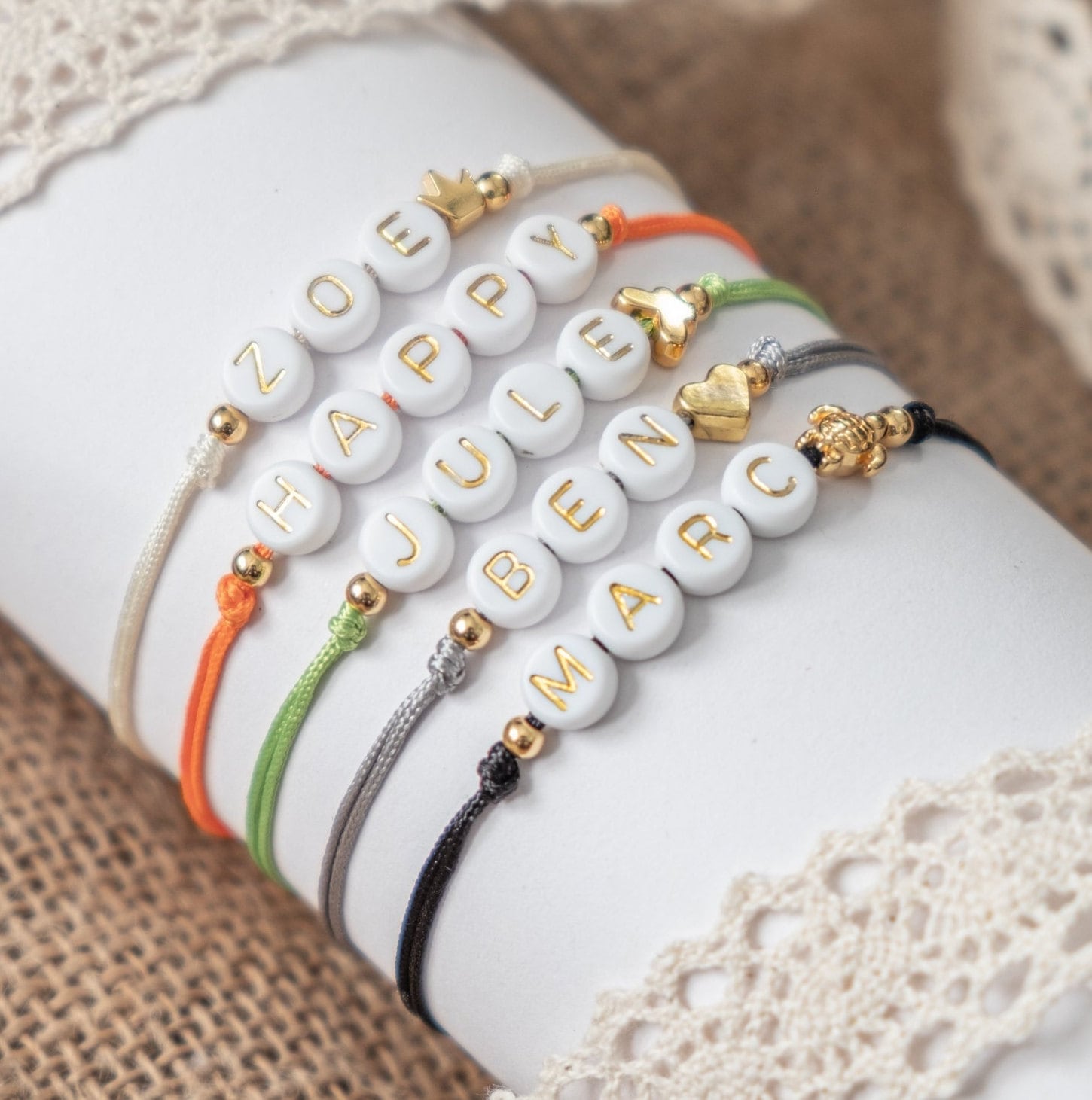 Armband Personalisiert, Personalisiertes Armband, Mit Namen, Buchstaben, Perlenarmband, Geschenk Personalisiert von DieDeniseShop