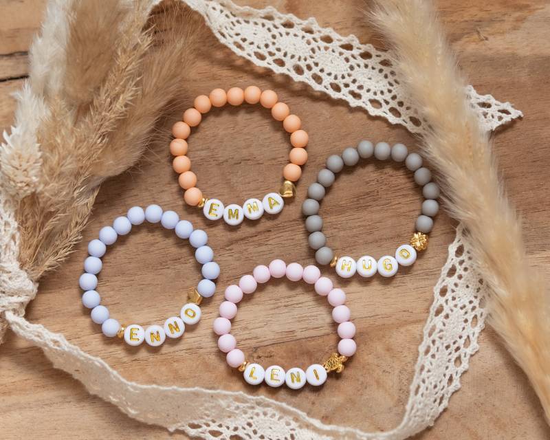 Baby Armband Personalisiert, Perlenarmband Personalisiertes Armband, Geschenk Baby, Babyparty, Babyarmband Gold von DieDeniseShop