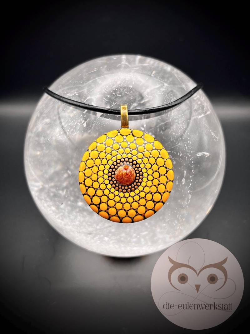 Handbemalter Anhänger, Mandala, Dotting, Durchmesser 30 Mm von DieEulenwerkstatt