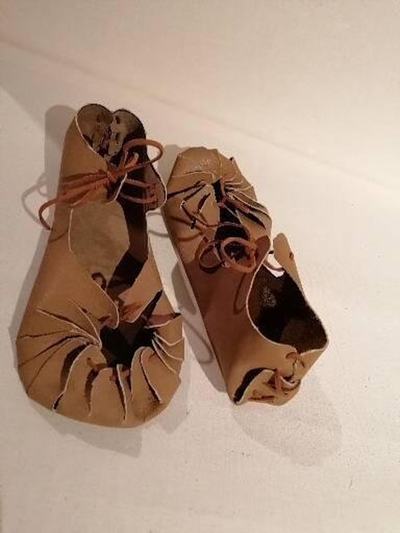 Bundschuhe/Barfußschuhe - Mittelalter/ Alltag Kinder Erwachsene Lederschuhe Neue Farben Bundschuhe/Barfußschuhe - Mittelalter/ Alltag Kinder Erwachsene Lederschuhe Neue Farben von DieFuchserei