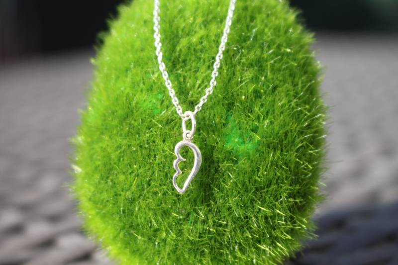 Flügel Anhänger Mit Kette Länge Wählbar 925 Silber Engel Wing Freiheit Kommunion Geburtstag Freundin Lieblingsmensch Kinderkette Halskette Flügel Anhänger Mit Kette Länge Wählbar 925 Silber Engel Wing Freiheit Kommunion Geburtstag Freundin Lieblingsmensch Kinderkette Halskette von DieGoldschmiedin