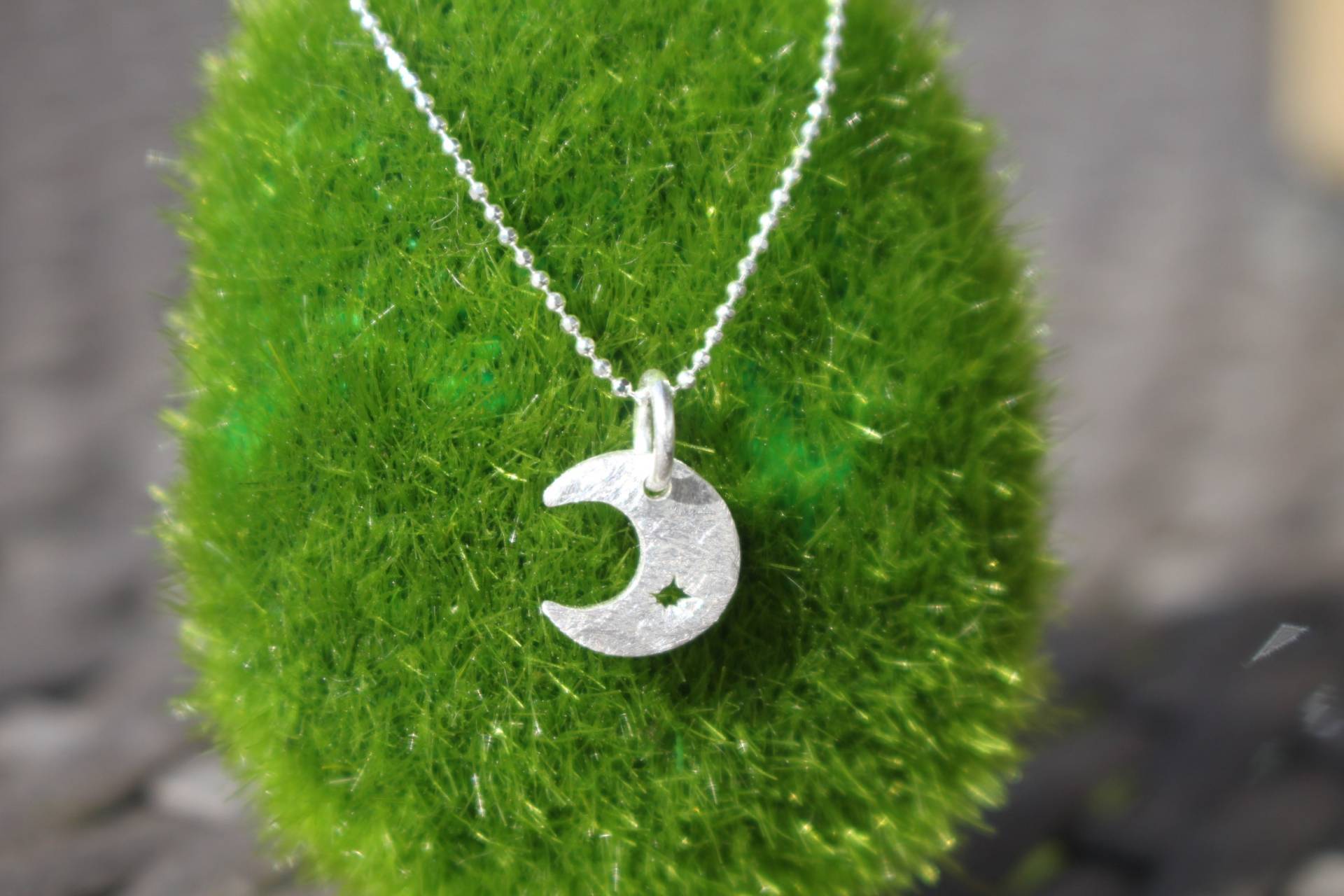 Mond Anhänger Mit Stern Kette Länge Wählbar 925 Silber Halbmond Sternenhimmel Mama Freundin Lieblingsmensch Kugelkette Ankerkette Halskette von DieGoldschmiedin