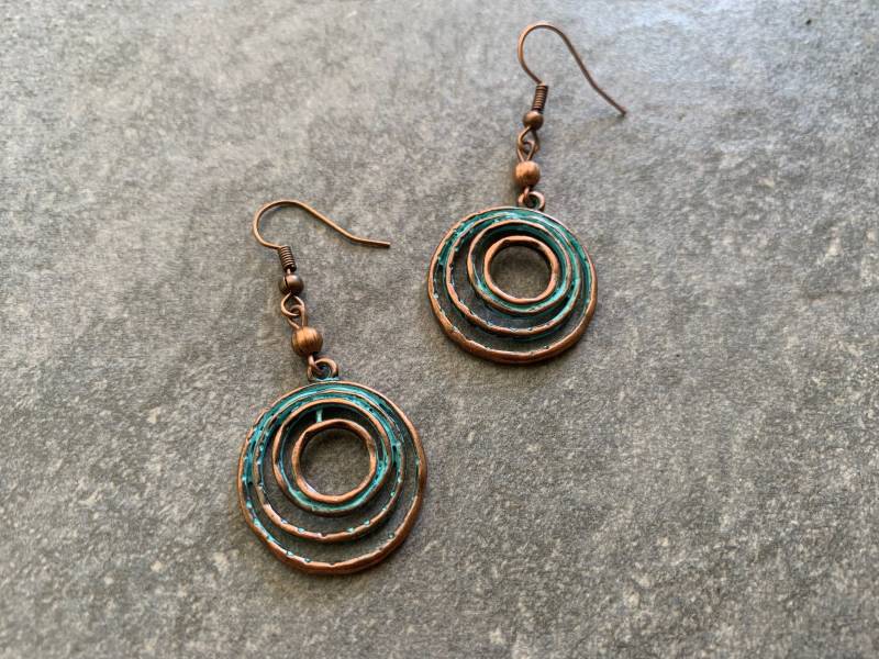 Kupferohrringe Mit Blauer Patina, Ohrringe Hängend Kupferohrringe Mit Blauer Patina, Ohrringe Hängend von DieHangLage
