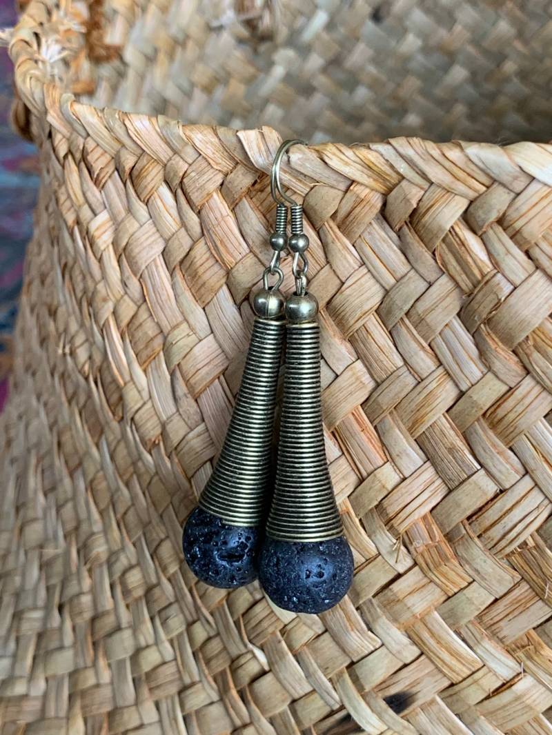 Lava Ohrringe Schwarz Bronze Hängend Elegant von DieHangLage