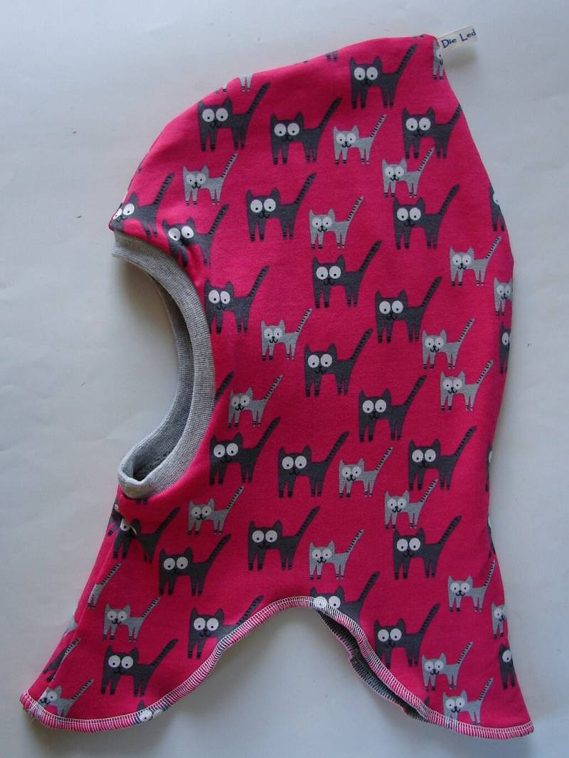Schlupfmütze Punkte Katzen Fleece Grau Pink von DieLederbande