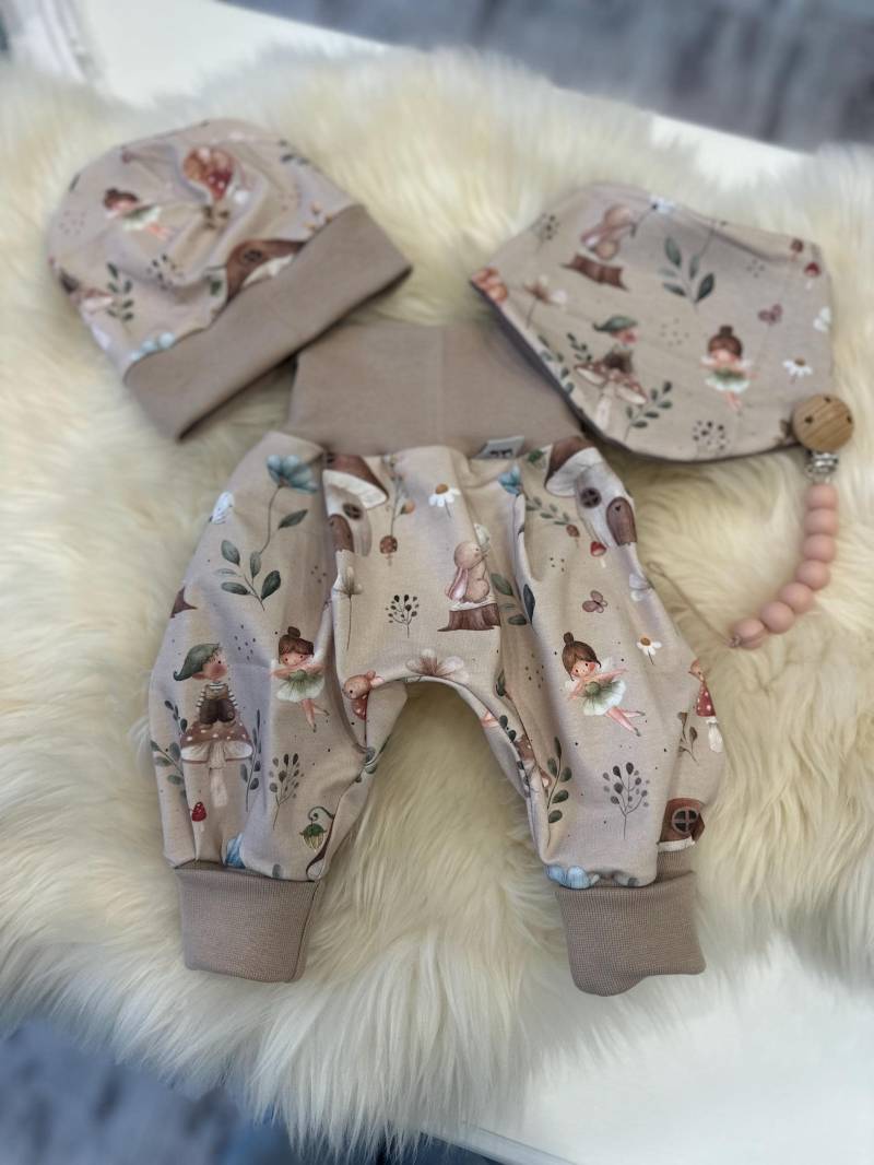 Baby Set 56 62 68 74 Hose , Mütze Und Dreieckstuch Erstausstattung New Born Set , Mädchen Pumphose Fee Hase Herbst von DieStoffprinzessin