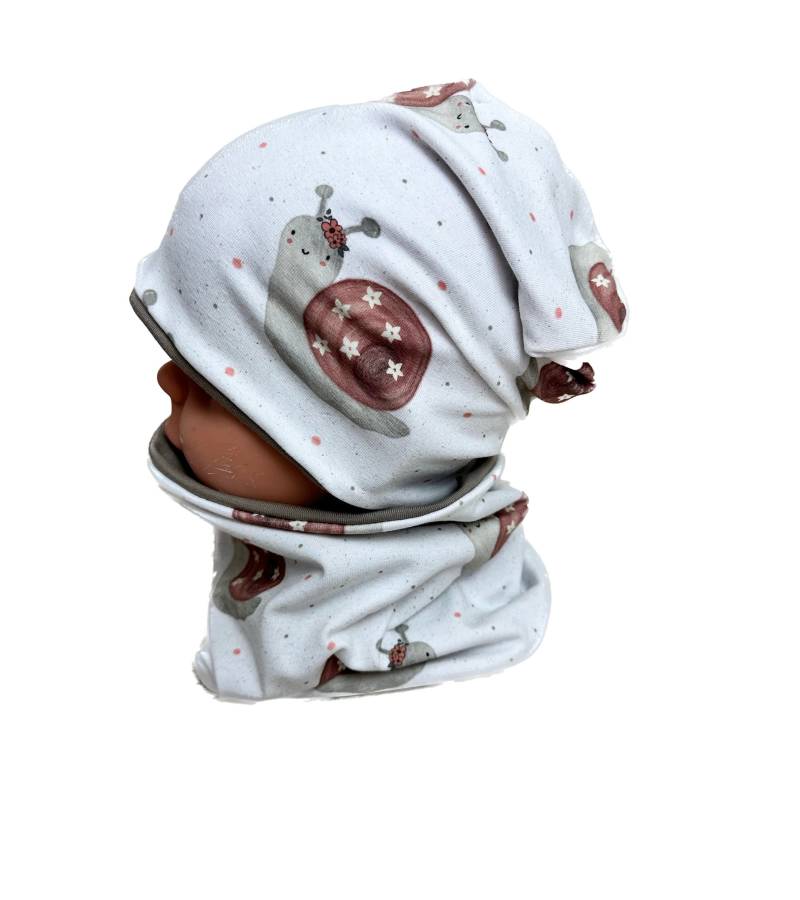 Beanie Und Loop Set , Blumen Schnecke Altrosa Mädchen Kindermütze, Mützen Mädchenmütze von DieStoffprinzessin