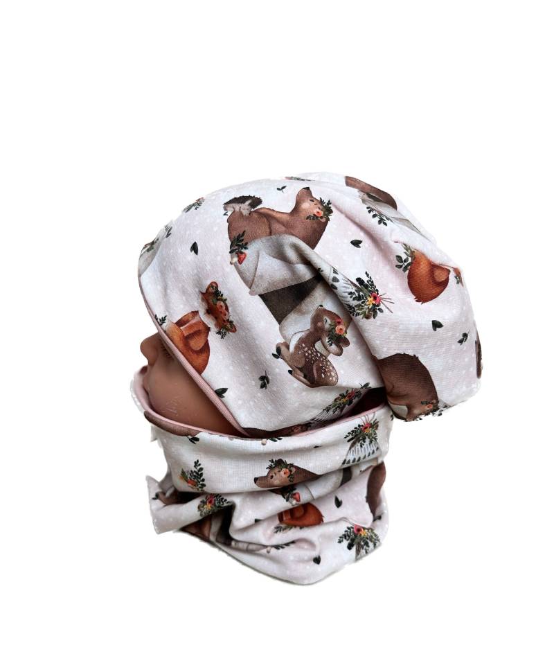 Beanie Und Loop Set , Boho Waldtiere Reh Rosa Mädchen Kindermütze, Mützen Mädchenmütze von DieStoffprinzessin
