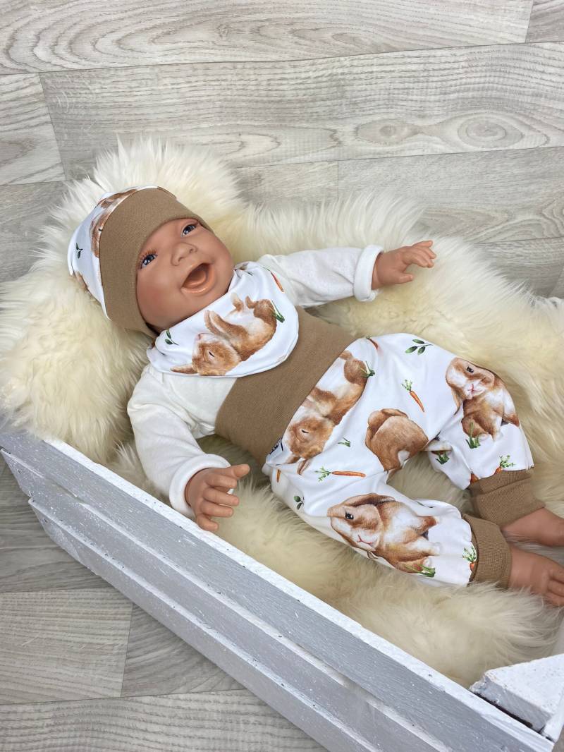 Bio Jersey Baby Set 56 62 68 74 Hose , Mütze Und Dreieckstuch Erstausstattung New Born, Mädchen Pumphose Hasen Braun Weiß Halstuch von DieStoffprinzessin
