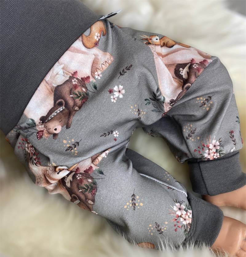 Bio Jersey Pumphose Haremshose Gr. 56-110, Hose Mädchen Boho Waldtiere Babyhose , Kinder von DieStoffprinzessin