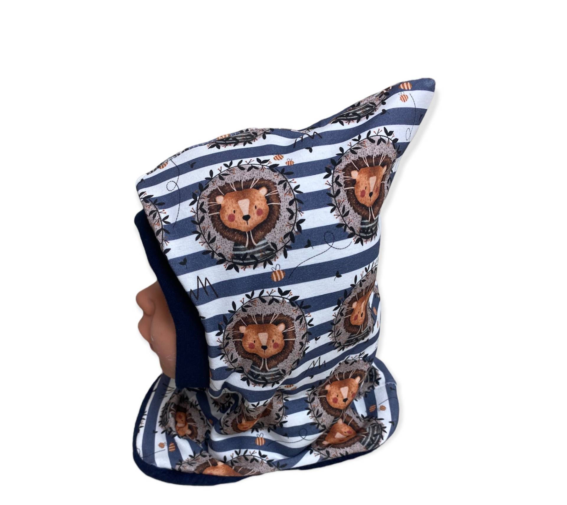 Schlupfmütze , Mütze Und Loop , Jersey Fleece Gr 40-56 Löwe Gestreift Blau Kindermütze, Halssocke, Mütze Baby Junge Schalmütze Schlupfmütze , Mütze Und Loop , Jersey Fleece Gr 40-56 Löwe Gestreift Blau Kindermütze, Halssocke, Mütze Baby Junge Schalmütze von DieStoffprinzessin