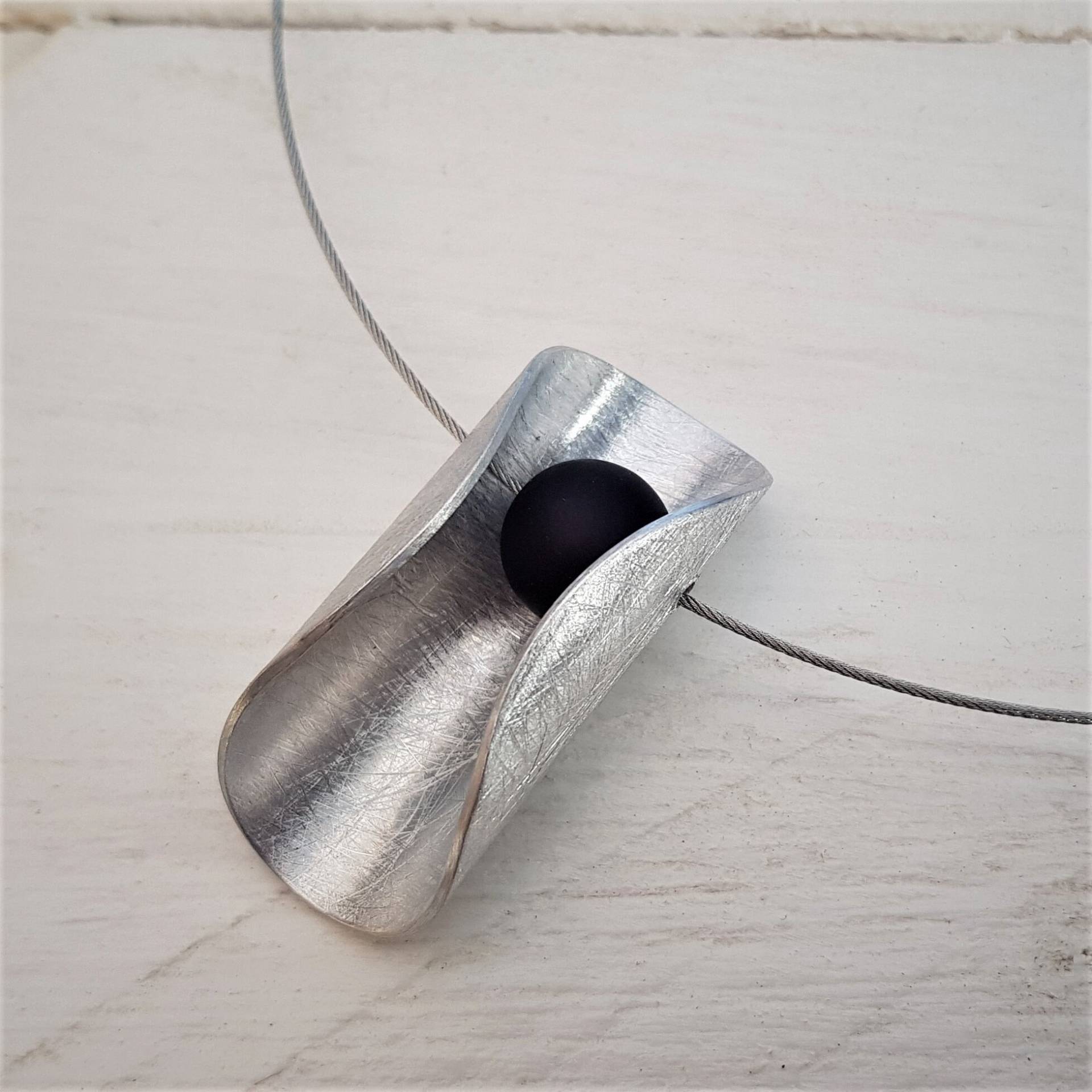C Wechselkette Inkl. 15 Perlen Aus Polaris Zum Wechseln - Neckless- Regenbogen Aluminiumschmuck Polarisschmuck Jewellery C Wechselkette Inkl. 15 Perlen Aus Polaris Zum Wechseln - Neckless- Regenbogen Aluminiumschmuck Polarisschmuck Jewellery von DiegoCastroDesign