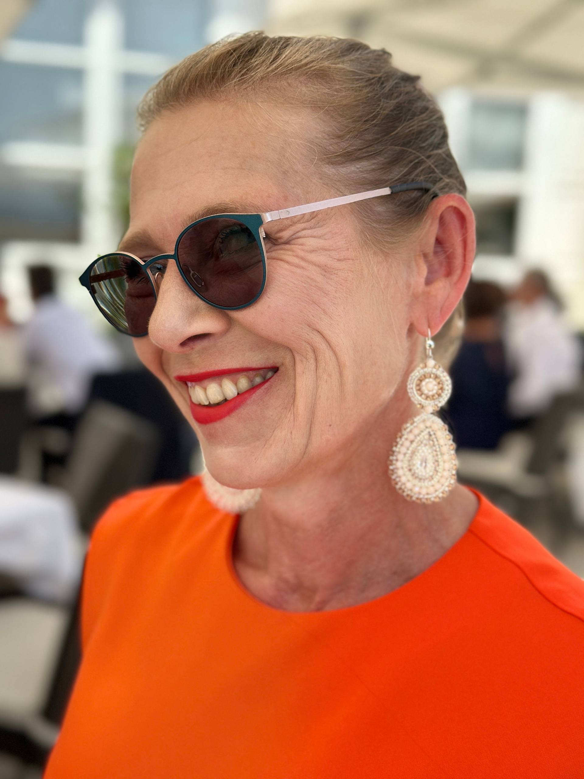 Federleichte, Große Kristallohrringe, Creme Und Beige, Silber, Ohrhaken Sterlingsilber. Handgefertigtes Unikat. Geschenkidee von DieknuepfereiAT