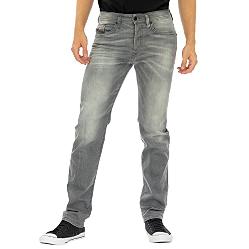 Diesel Herren Jeans Regular Fit Slim-Tapered Silber (12) 30/30 von Diesel