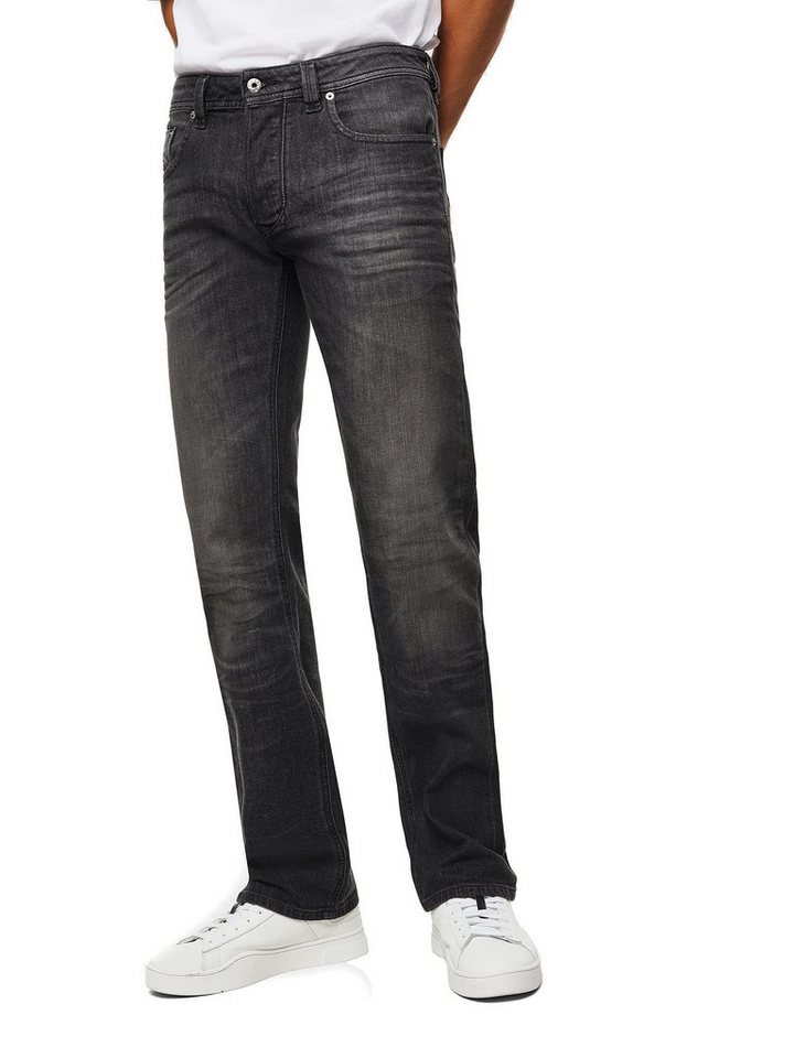 Diesel Straight-Jeans Diesel Herren Larkee C82AT Jeans Hose Regular Straight von Diesel