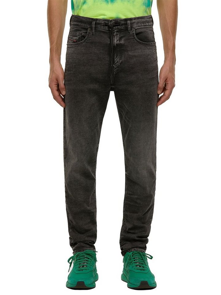 Diesel Tapered-fit-Jeans Superstretch JoggJeans - D-Vider 009FZ - W30 L32 Diesel Tapered-fit-Jeans Superstretch JoggJeans - D-Vider 009FZ - W30 L32 von Diesel