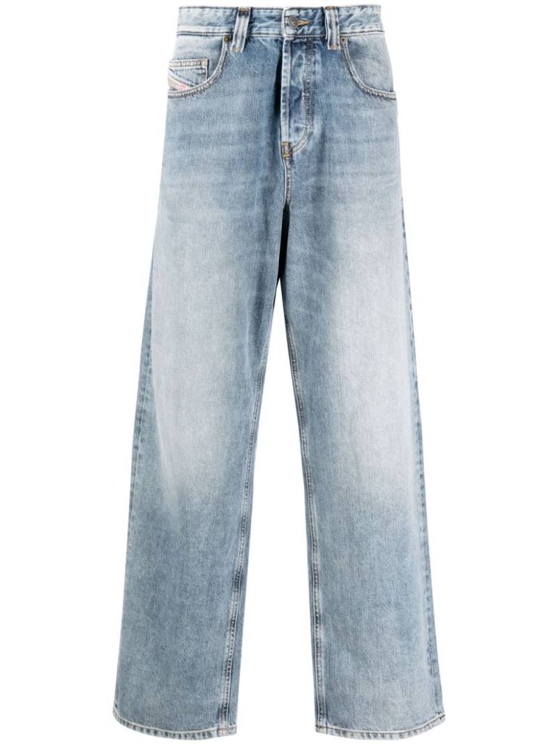 Diesel Cropped-Jeans mit Logo-Patch - Blau von Diesel