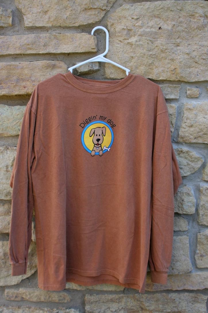 Langarm-Unisex-Farbe Diggin "My Dog-Logo-T-Shirt Langarm-Unisex-Farbe Diggin "My Dog-Logo-T-Shirt von Digginmydog