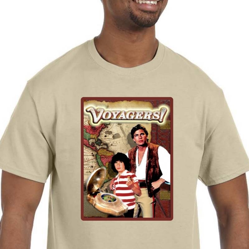 Reisende T-Shirt Neu Wählen Sie Ihre Farbe Und Größe Tv-Show Aus Den 80Ern von DigitalStylistics