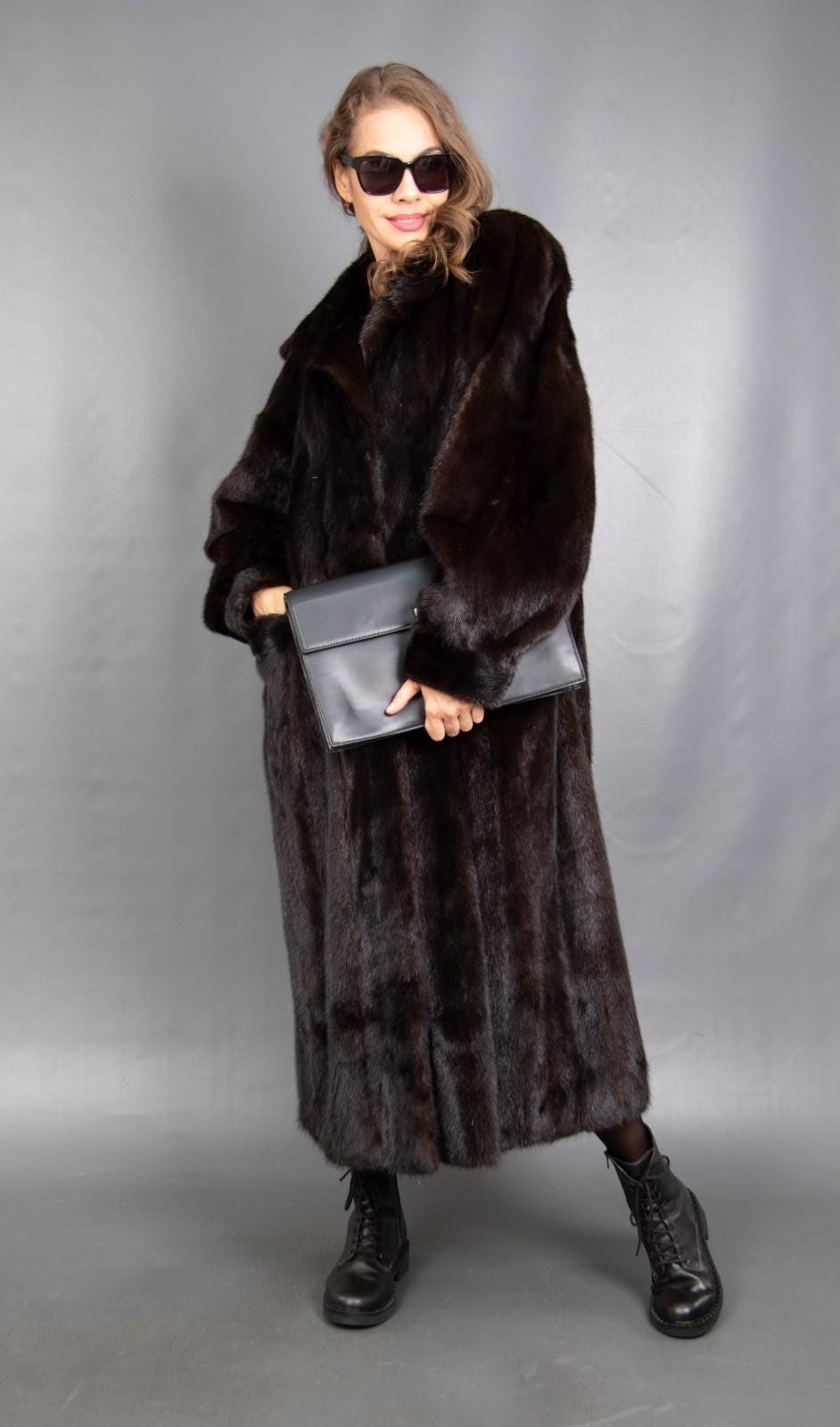 16001 Traumhafter Echt Nerz Mantel Luxus Swinger Schöner Look Pelz Gr. M 16001 Traumhafter Echt Nerz Mantel Luxus Swinger Schöner Look Pelz Gr. M von DilartPlus