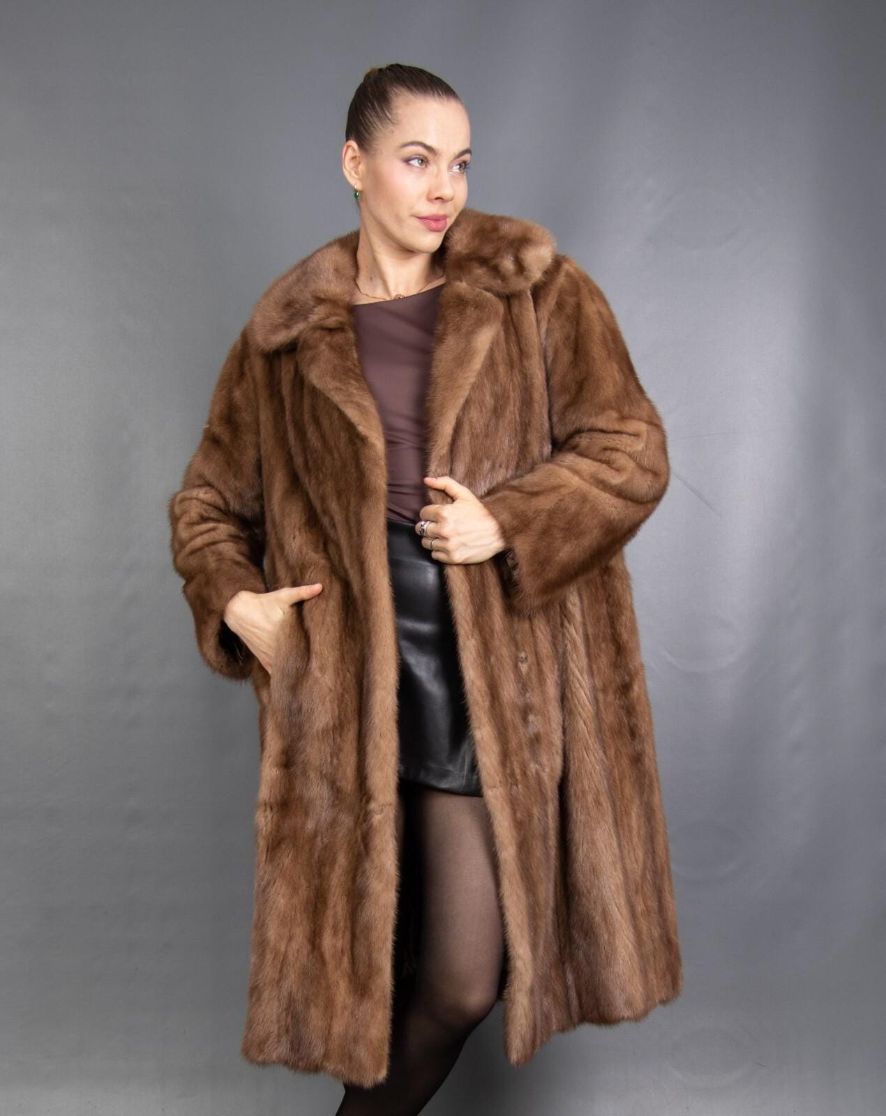 6717 Edle Echt Nerz Mantel Luxus Pelz Jacke Wunderschöne Optik Gr. M 6717 Edle Echt Nerz Mantel Luxus Pelz Jacke Wunderschöne Optik Gr. M von DilartPlus
