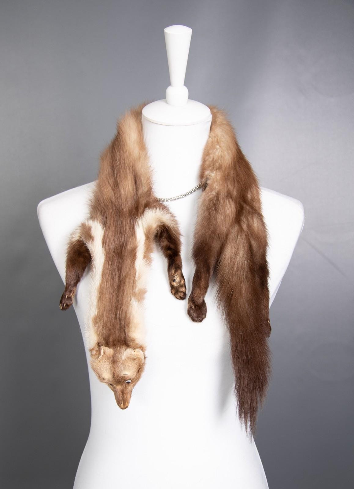 Bezaubernder Echt Deutscher Zobel Pelz Mantel Luxus Jacke Stola Wunderschöner Look Bezaubernder Echt Deutscher Zobel Pelz Mantel Luxus Jacke Stola Wunderschöner Look von DilartPlus