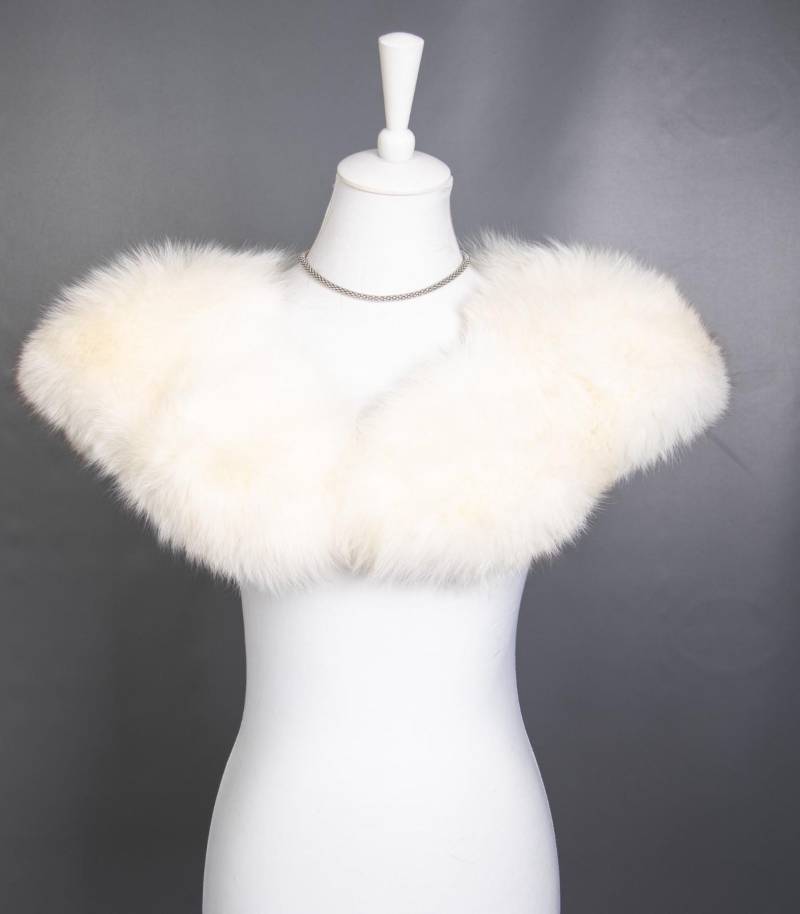 Glamouröse Echt Blaufuchs Pelz Jacke Stola Wunderschöner Look Glamouröse Echt Blaufuchs Pelz Jacke Stola Wunderschöner Look von DilartPlus