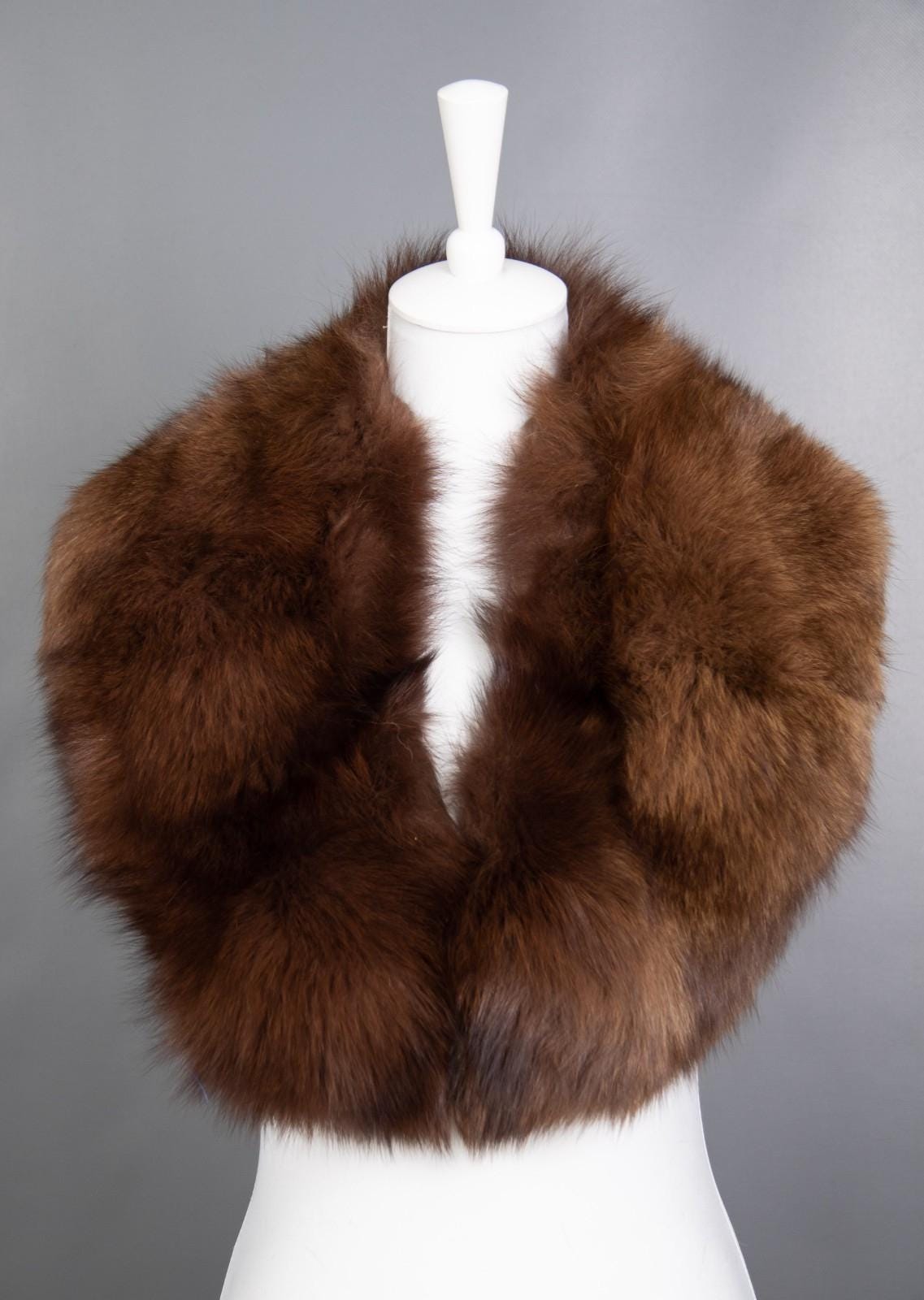 Glamouröse Echt Blaufuchs Pelz Jacke Stola Wunderschöner Look Glamouröse Echt Blaufuchs Pelz Jacke Stola Wunderschöner Look von DilartPlus