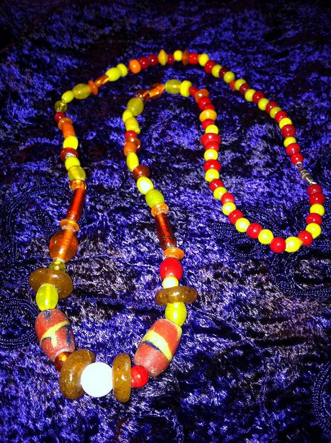 26 "Gelbe Und Rote Grobstrick Perlenkette Mit Dekorativen Keramikperlen Art Deco Boho 26 "Gelbe Und Rote Grobstrick Perlenkette Mit Dekorativen Keramikperlen Art Deco Boho von DimensionalChainz