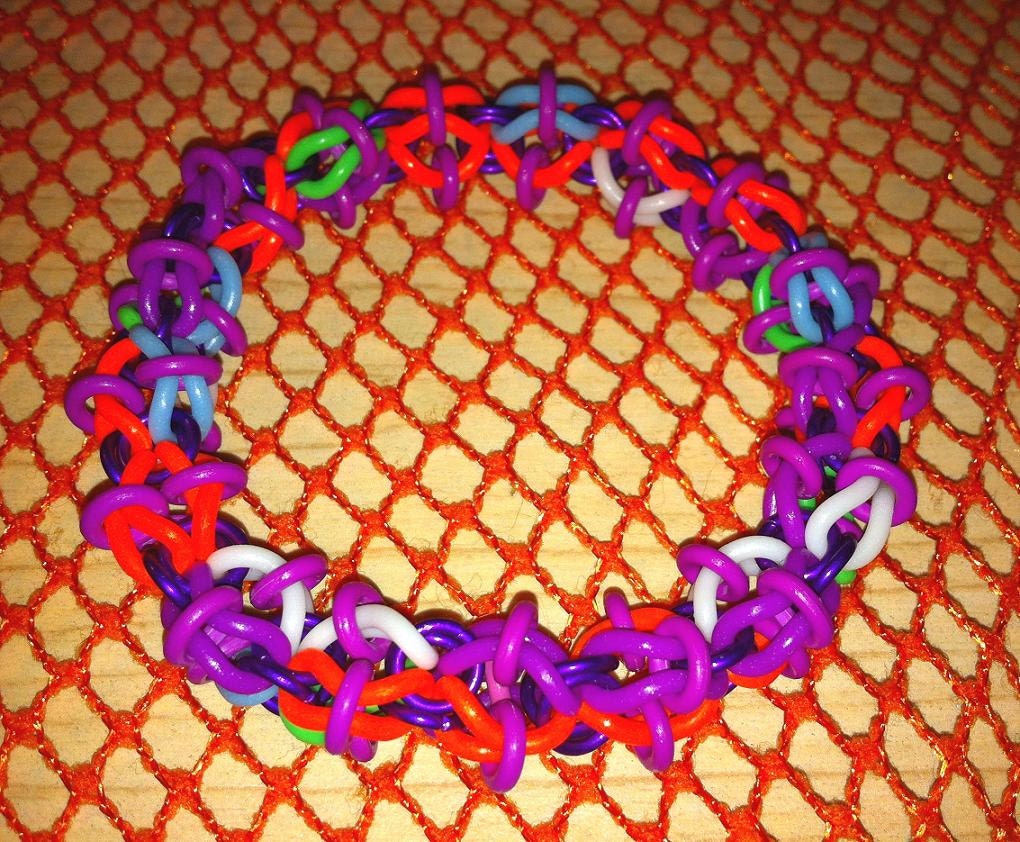 7 1/2 "Bicone Multicolor Glow-In-The-Dark Chainmaille Stretch Armbänder Goth Cyber Rave Club 7 1/2 "Bicone Multicolor Glow-In-The-Dark Chainmaille Stretch Armbänder Goth Cyber Rave Club von DimensionalChainz