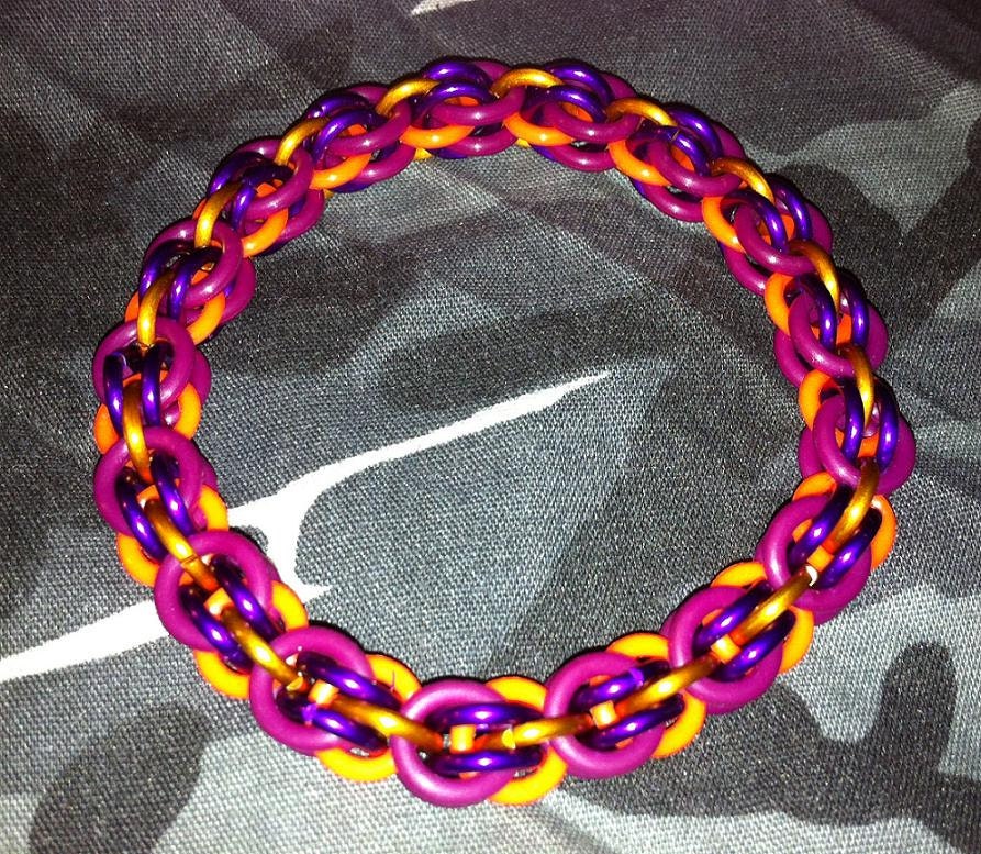 Feldstein Chainmaille Stretch Armband, Violet & Orange Semi-Glow Cyber Goth Club Steampunk Feldstein Chainmaille Stretch Armband, Violet & Orange Semi-Glow Cyber Goth Club Steampunk von DimensionalChainz
