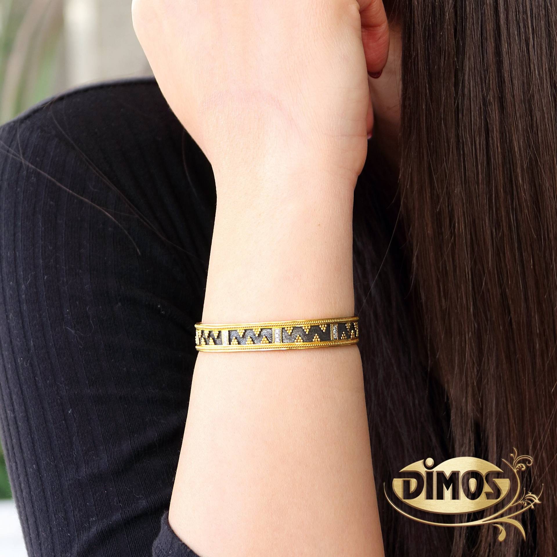 Dimos 18K Gold Diamonds Noir Armspange. Byzantinisch Inspirierter Schmuck. Zeitloses Geschenk von DimosJewellery