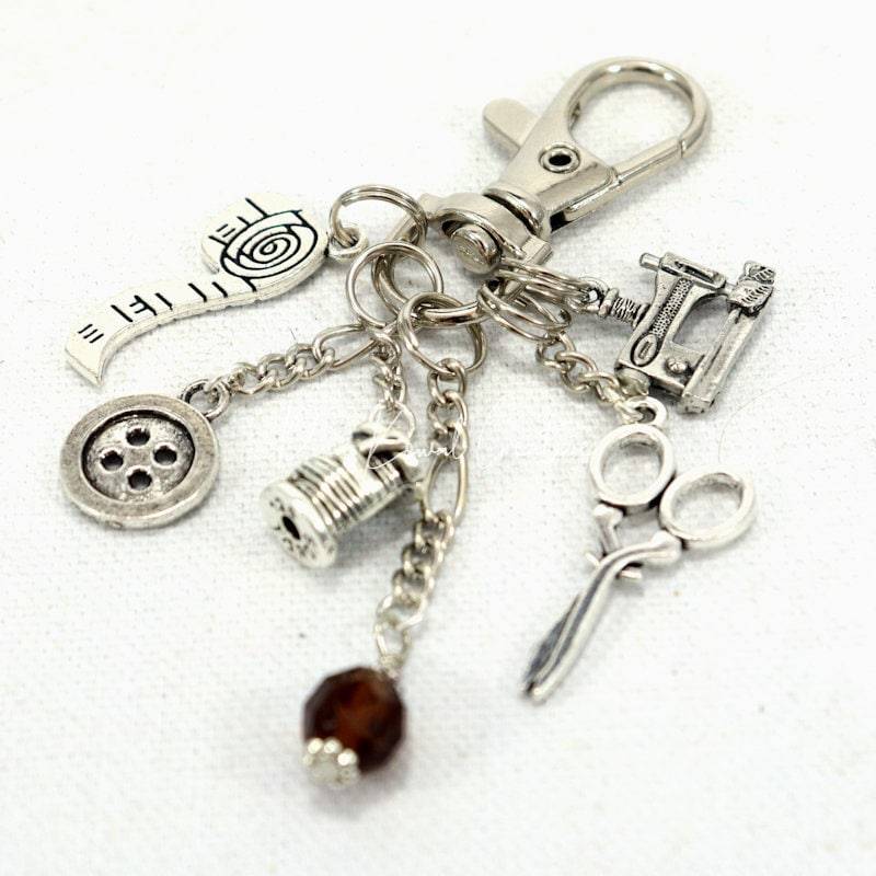 Geldbörse Charme - Nähen Quilter Näherin Reißverschluss Pull Schlüsselanhänger von DinaKowalCreative