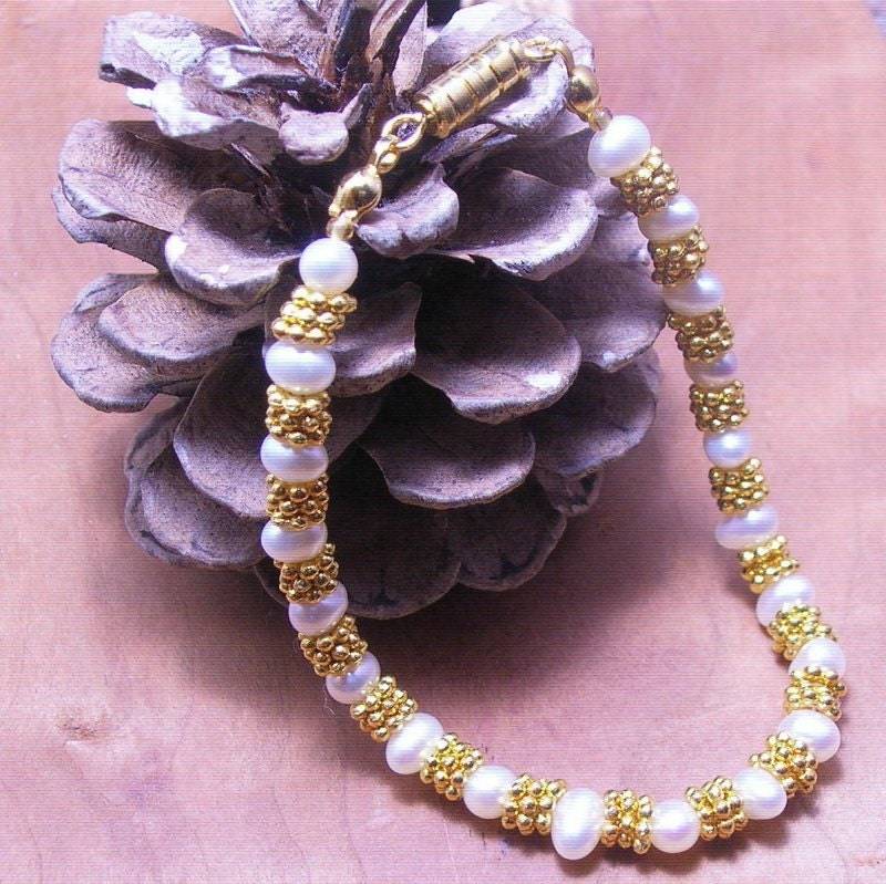 Heute Perle Armband-Braut Oder Mutter Der Braut-Hochzeit Schmuck-Gold von DinaMichelleJewelry