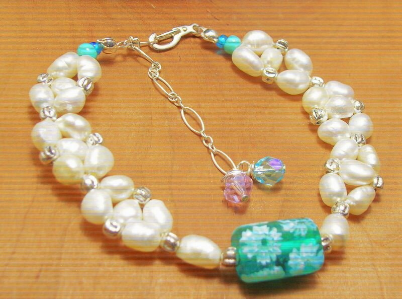 Wild Sea Green Pearl Armband-strand-Resort-stil-Boho Chic Schmuck von DinaMichelleJewelry