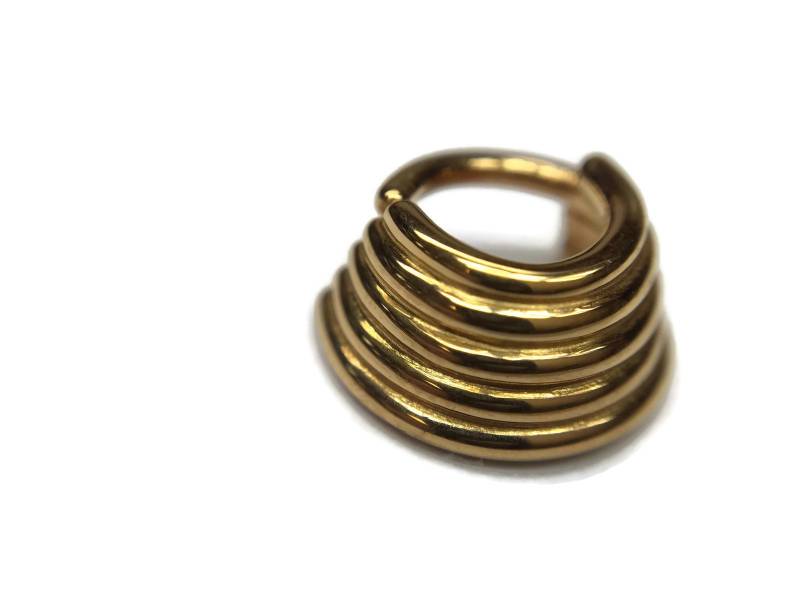 5 Stacked Taped Septum Ring ~ Fünf-Schichten Gelbgold Getauchtes Sterling Silber Multi Hoop Piercing Breiter Nasenring 5 Stacked Taped Septum Ring ~ Fünf-Schichten Gelbgold Getauchtes Sterling Silber Multi Hoop Piercing Breiter Nasenring von DinanRings