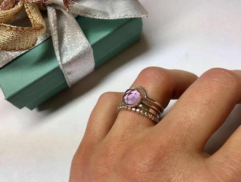 Amethyst Ring ~ Antiker Rosenschliff Aus Massivem Sterling Silber Stapelring 8 Mm Kettenring Lavendelquarz Minimalistisch Amethyst Ring ~ Antiker Rosenschliff Aus Massivem Sterling Silber Stapelring 8 Mm Kettenring Lavendelquarz Minimalistisch von DinanRings